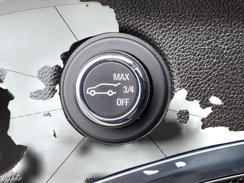 Used 2024 Buick Enclave Premium image 20