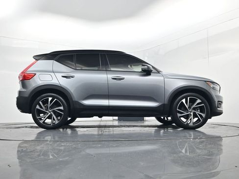 Used 2019 Volvo XC40 T5 R-Design image 56