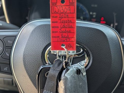 Used 2024 Toyota Corolla XSE image 34