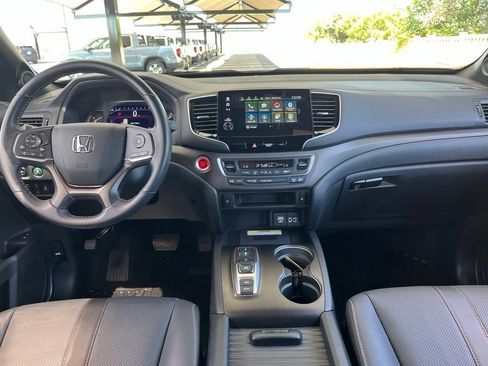 Certified 2023 Honda Passport TrailSport image 17