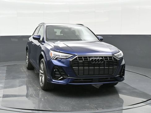 New 2025 Audi Q3 2.0T Premium image 2