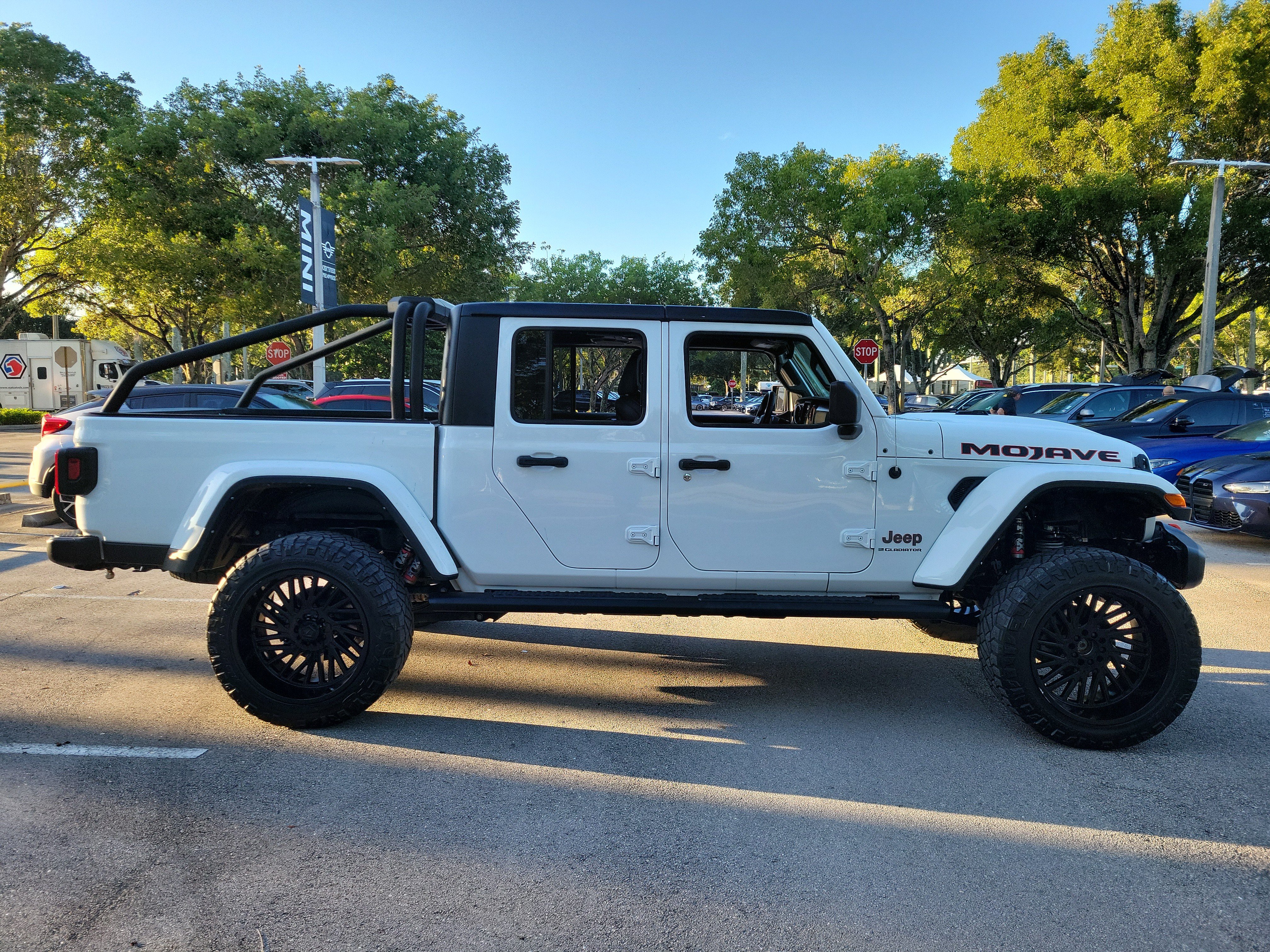 Used 2023 Jeep Gladiator Mojave w/ Trailer Tow Package AWD/4WD image 6