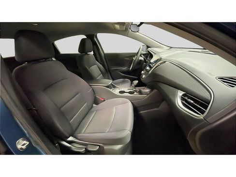 Certified 2025 Chevrolet Malibu RS w/ LPO, Floor Liner Package image 14