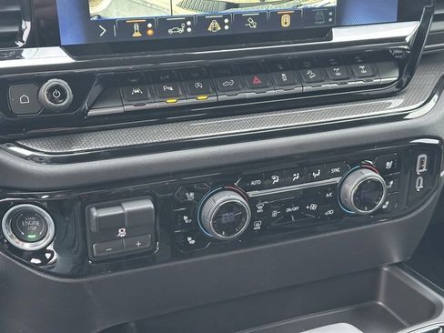 New 2026 Chevrolet Silverado 1500 ZR2 image 10