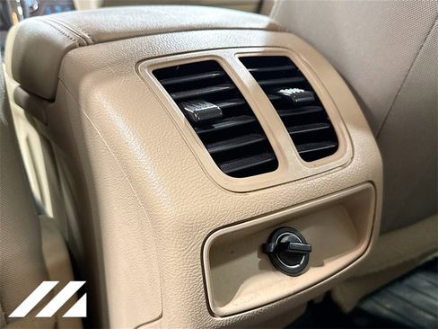 Used 2014 Ford Taurus SEL w/ Equipment Group 201A image 27