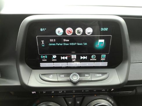 Used 2018 Chevrolet Camaro SS RWD image 33