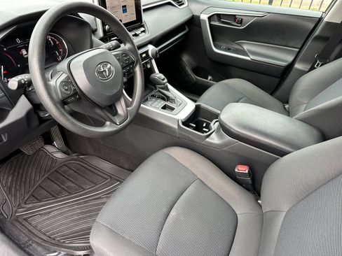 Used 2024 Toyota RAV4 LE image 9