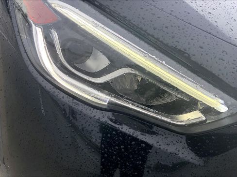 Certified 2021 Mercedes-Benz GLA 250 image 24
