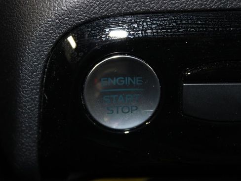 Used 2025 Ford Escape ST-Line w/ Tech Pack #1 FWD image 26