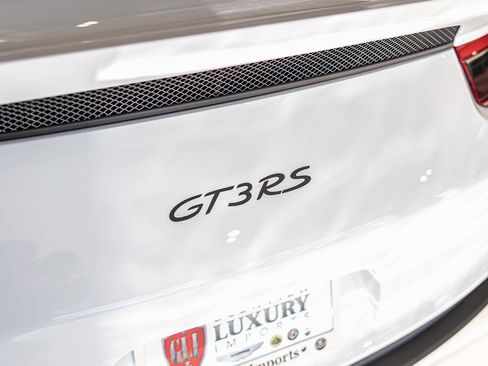 Used 2019 Porsche 911 GT3 RS image 17