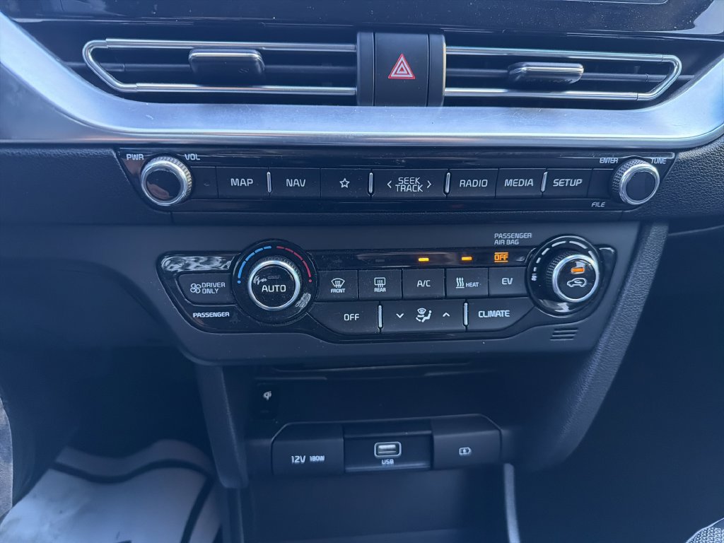 Used 2022 Kia Niro EX w/ Cold Weather Package FWD image 26