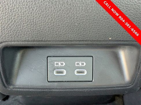 Used 2025 Toyota Corolla LE image 14