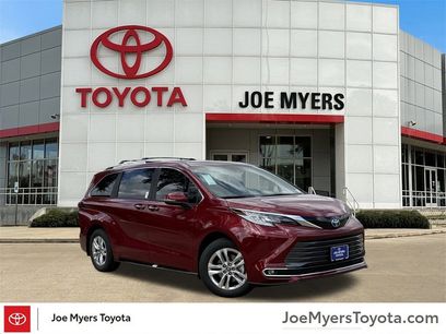 New 2025 Toyota Sienna Limited