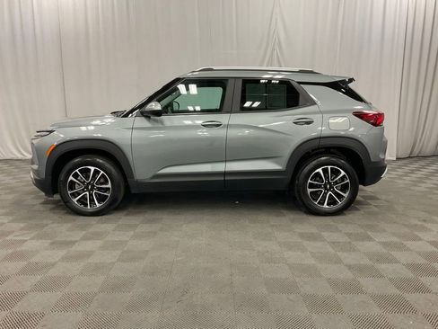 Used 2025 Chevrolet TrailBlazer LT image 8