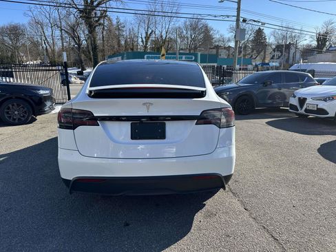 Used 2023 Tesla Model X AWD/4WD image 2