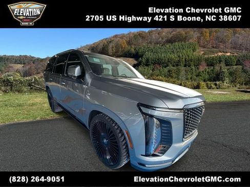 Used 2025 Cadillac Escalade Sport Platinum w/ LPO, Floor Liner Package AWD/4WD image 1