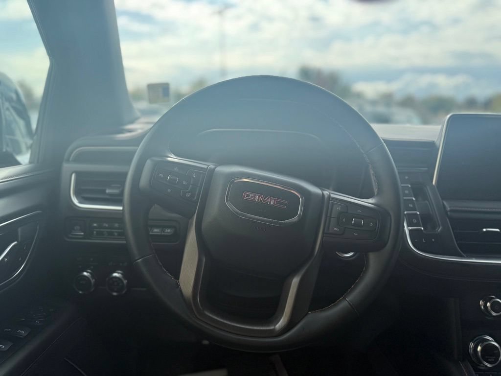 Used 2023 GMC Yukon AT4 w/ AT4 Premium Package AWD/4WD image 20