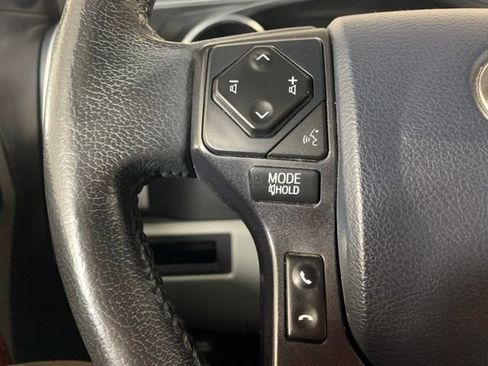 Used 2020 Toyota Sequoia Platinum AWD/4WD image 32