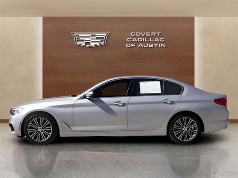 Used 2019 BMW 530i w/ Convenience Package image 2