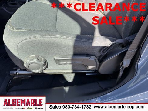 Used 2024 Jeep Wrangler Willys image 16