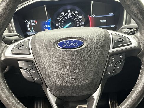 Used 2016 Ford Fusion Titanium FWD image 14