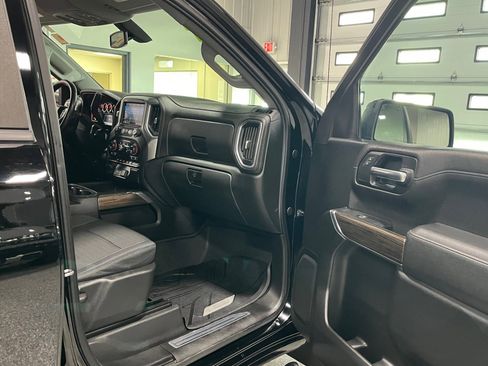 Used 2019 Chevrolet Silverado 1500 LT Trail Boss image 7