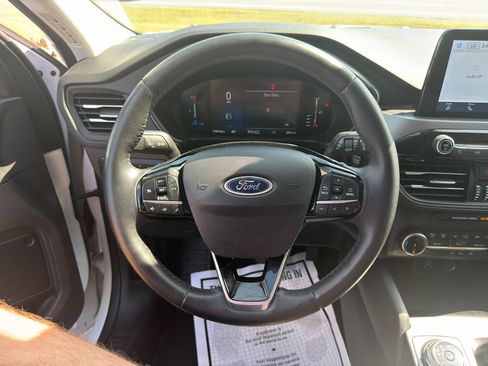 Used 2024 Ford Escape Active w/ Cold Weather Package FWD image 6
