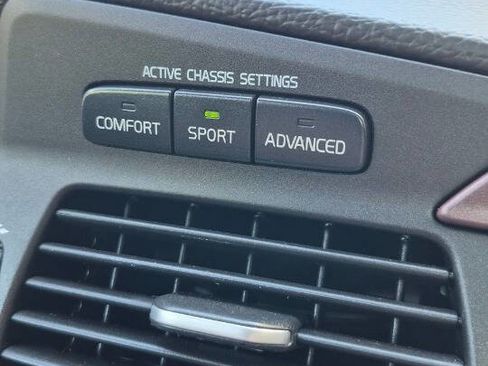 Used 2007 Volvo S60 R image 45