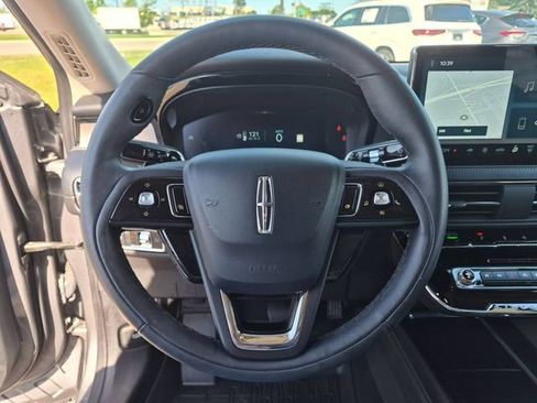 Certified 2024 Lincoln Corsair AWD image 18