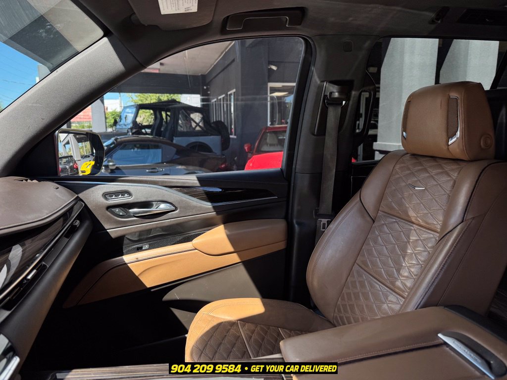 Used 2021 Cadillac Escalade Premium Luxury w/ Driver Assist Tech Package AWD/4WD image 21