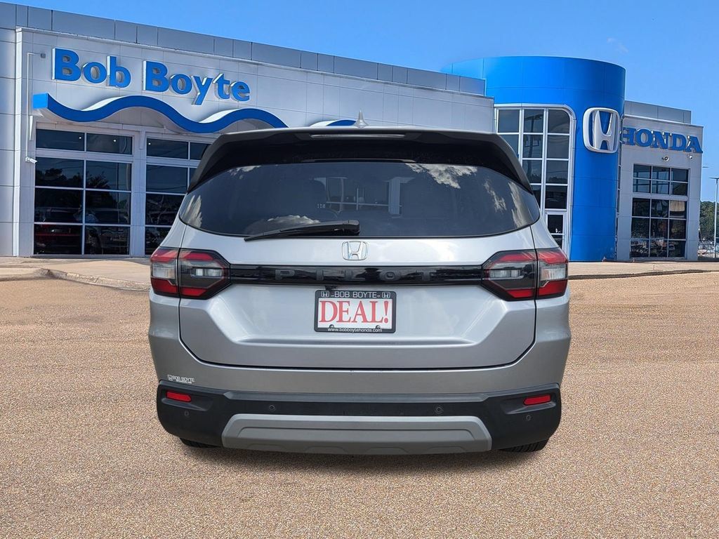 Used 2025 Honda Pilot EX-L image 5