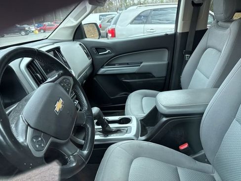 Used 2017 Chevrolet Colorado LT w/ LT Convenience Package image 7