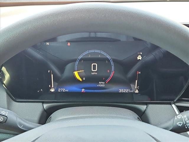 Used 2025 Chevrolet TrailBlazer LS w/ LS Convenience Package FWD image 11