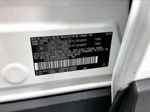 Used 2025 Toyota RAV4 XLE w/ Weather Package AWD/4WD image 37