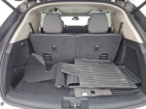 Used 2023 Acura MDX SH-AWD w/ Technology Package image 18