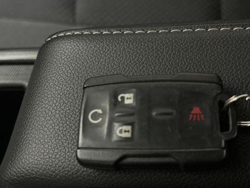 Used 2018 Chevrolet Silverado 1500 LT image 37