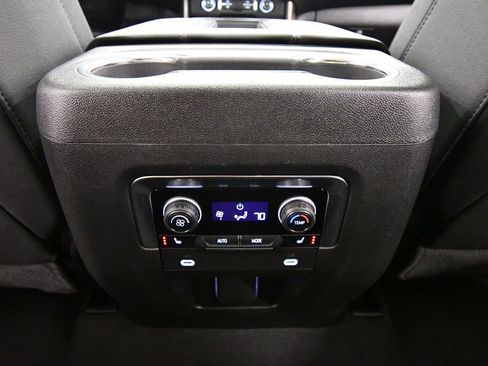 Used 2024 Chevrolet Tahoe High Country w/ Premium Package image 17