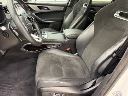 Used 2023 Jaguar F-PACE SVR AWD/4WD image 5