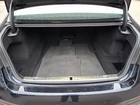 Used 2022 BMW 750i xDrive w/ M Sport Package image 39