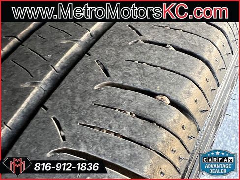 Used 2018 Ford Fusion SE w/ Fusion SE Technology Package image 22