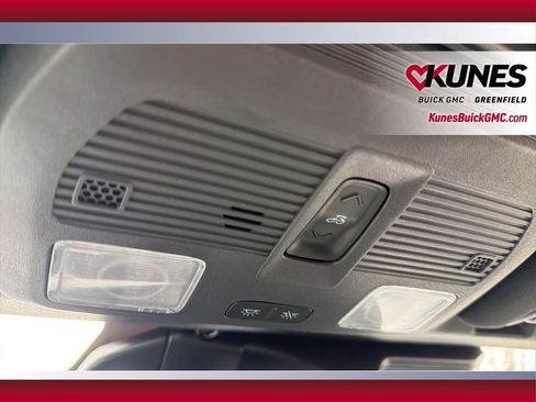 Used 2025 Ford Mustang GT Premium image 37