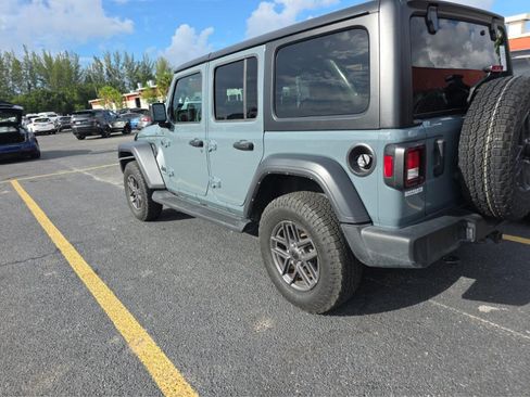 Used 2024 Jeep Wrangler Unlimited Sport AWD/4WD image 7