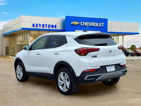 Used 2025 Buick Encore GX Preferred AWD/4WD image 5