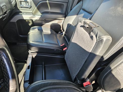 Used 2018 Chevrolet Silverado 2500 LT w/ LT Convenience Package image 19