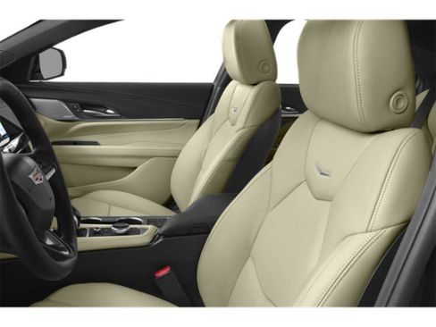 Used 2021 Cadillac CT4 Luxury image 32