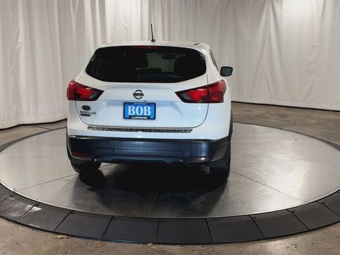 Used 2018 Nissan Rogue Sport S w/ S Appearance Package image 9