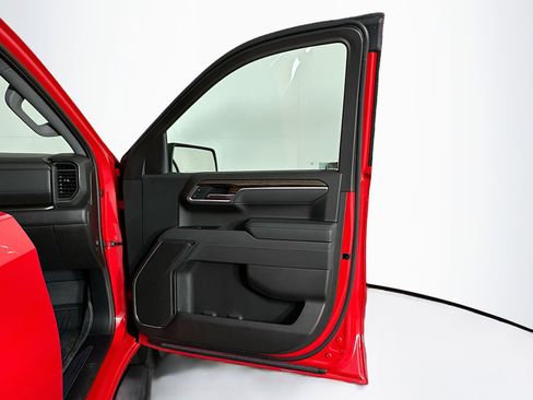 Used 2025 GMC Sierra 1500 Elevation image 31