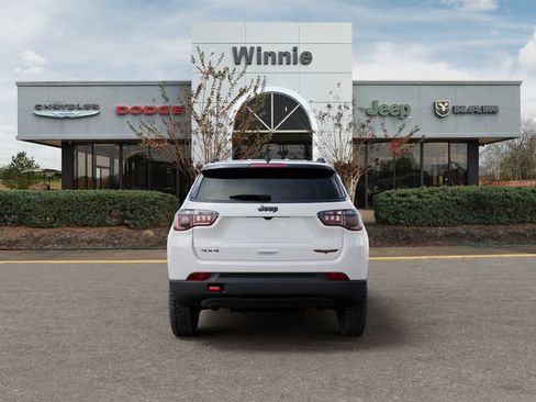 Used 2026 Jeep Compass Trailhawk AWD/4WD image 7