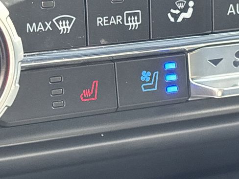 Used 2022 Ford F150 Raptor w/ Convenience Package image 19