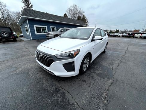 Used 2018 Hyundai Ioniq Blue image 1